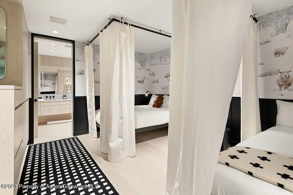 34 of 40 - 630 W Hopkins Avenue, Aspen, CO