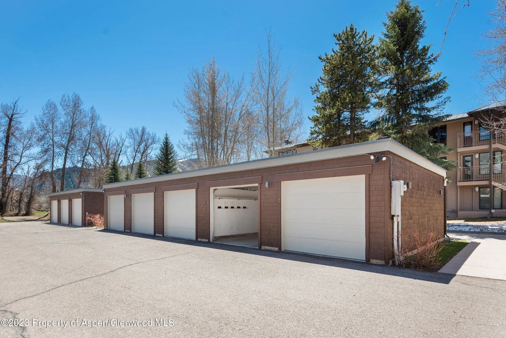 20 of 28 - 39060 Highway 82 #a6, Aspen, CO