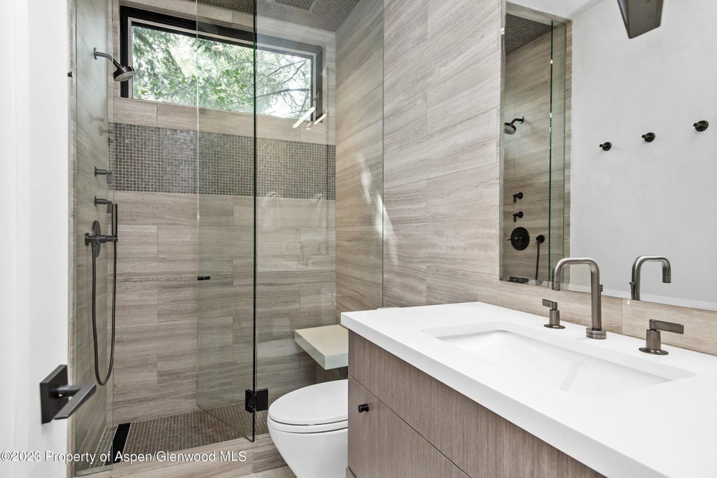 19 of 30 - 307 N Sixth Street, Aspen, CO