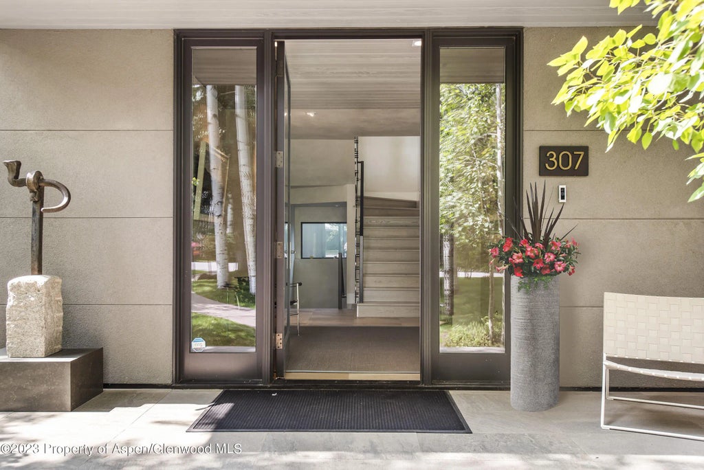 7 of 30 - 307 N Sixth Street, Aspen, CO