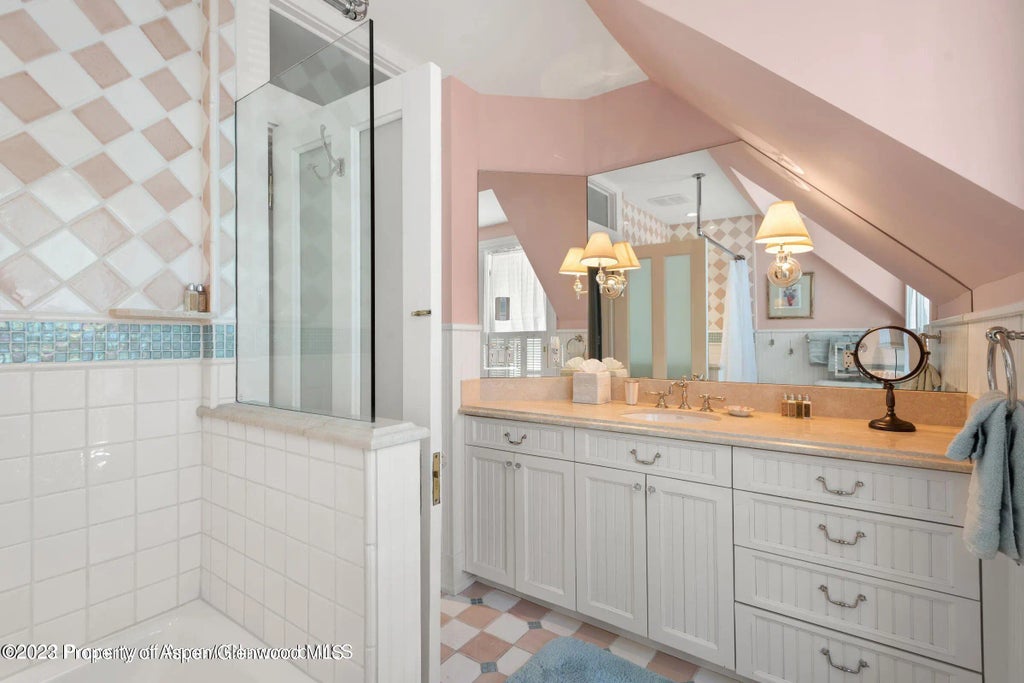 33 of 44 - 710 N 3rd Street, Aspen, CO