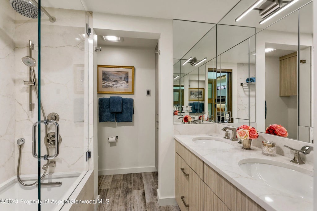 10 of 17 - 525 S Original Street Unit B, Aspen, CO