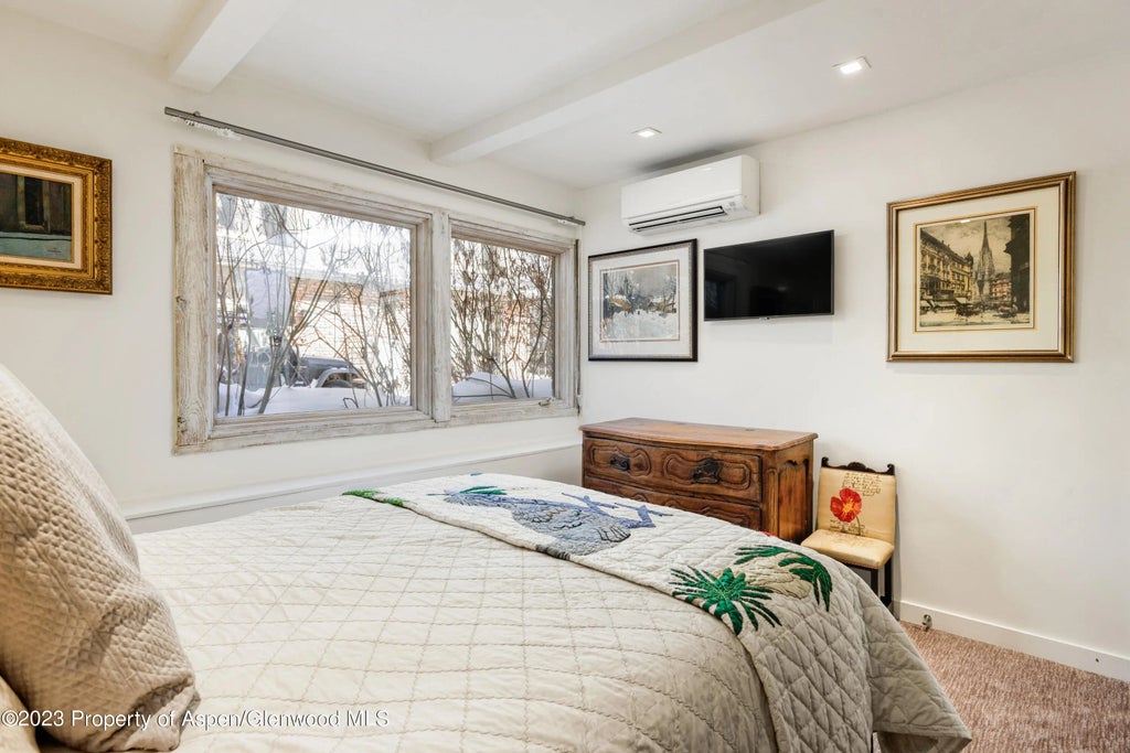 12 of 17 - 525 S Original Street Unit B, Aspen, CO