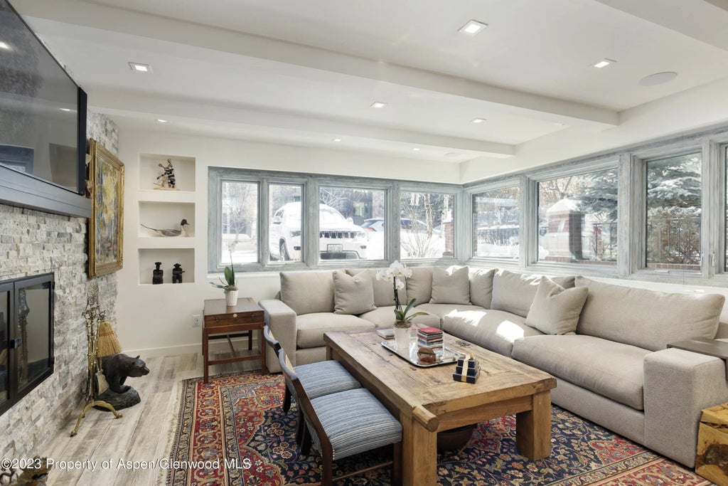 2 of 17 - 525 S Original Street Unit B, Aspen, CO