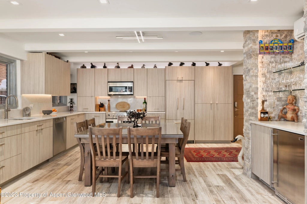 5 of 17 - 525 S Original Street Unit B, Aspen, CO