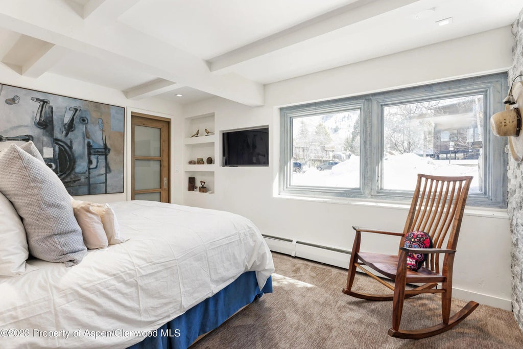 9 of 17 - 525 S Original Street Unit B, Aspen, CO