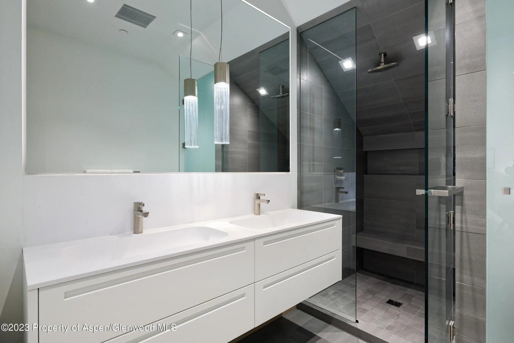 23 of 53 - 322-324 E Bleeker Street, Aspen, CO