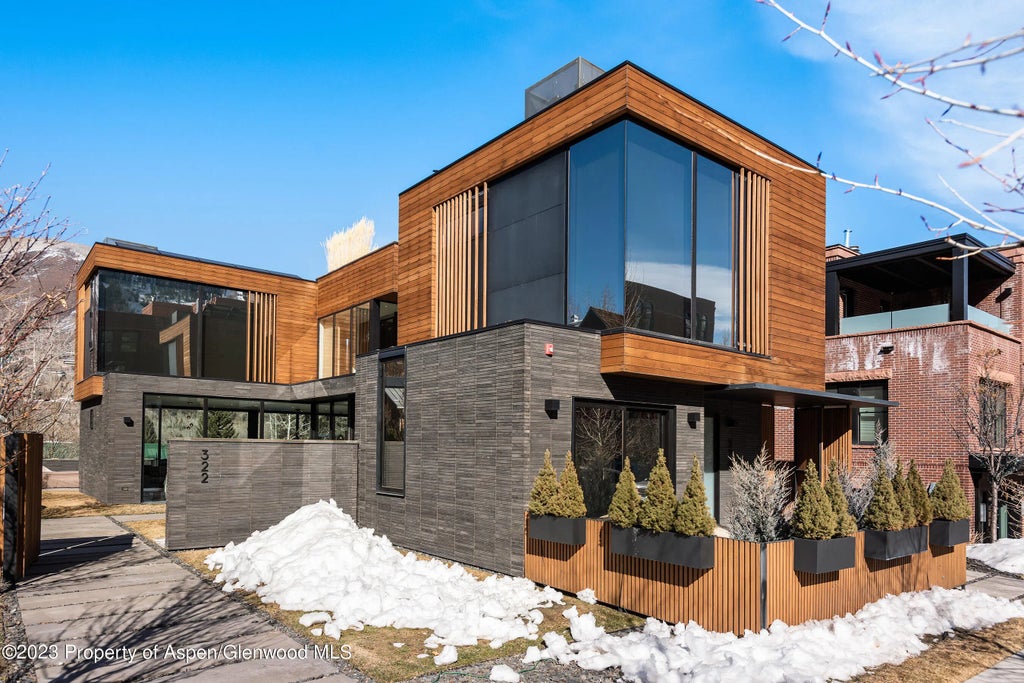 34 of 53 - 322-324 E Bleeker Street, Aspen, CO