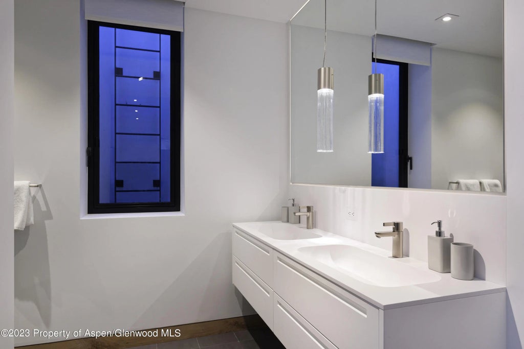 52 of 53 - 322-324 E Bleeker Street, Aspen, CO