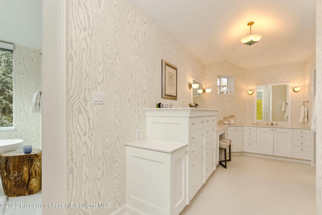 15 of 33 - 58 Pitkin Way, Aspen, CO