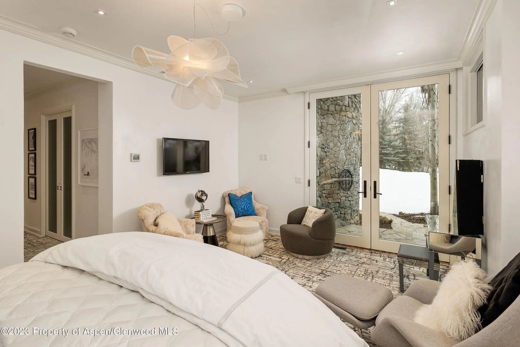 17 of 33 - 58 Pitkin Way, Aspen, CO