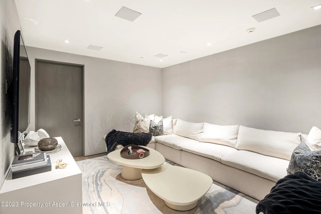36 of 65 - 936 King Street, Aspen, CO