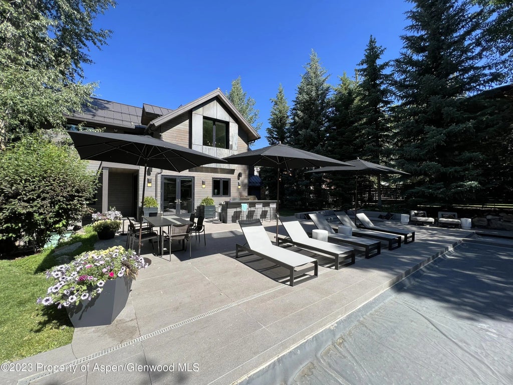 49 of 65 - 936 King Street, Aspen, CO
