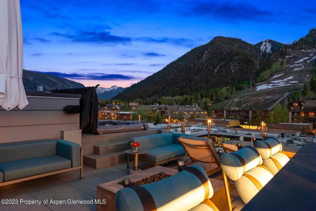 48 of 58 - 508 E Cooper Avenue 201, Aspen, CO