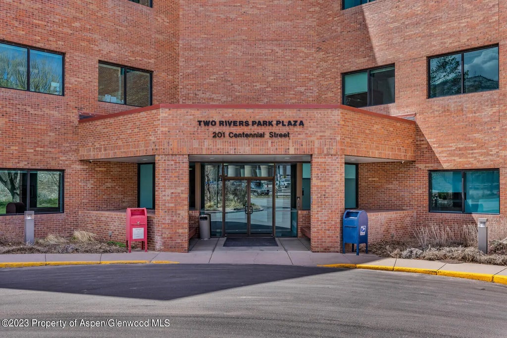 3 of 33 - 201 Centennial Street 4th Floor, Glenwood Springs, CO