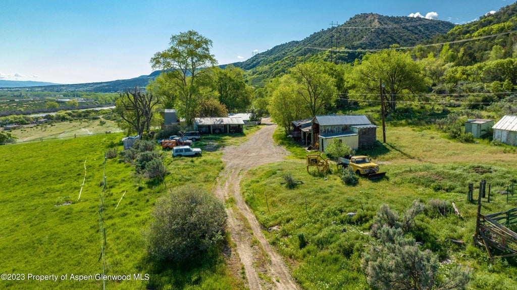 14 of 23 - 1845 County Road 309, Parachute, CO