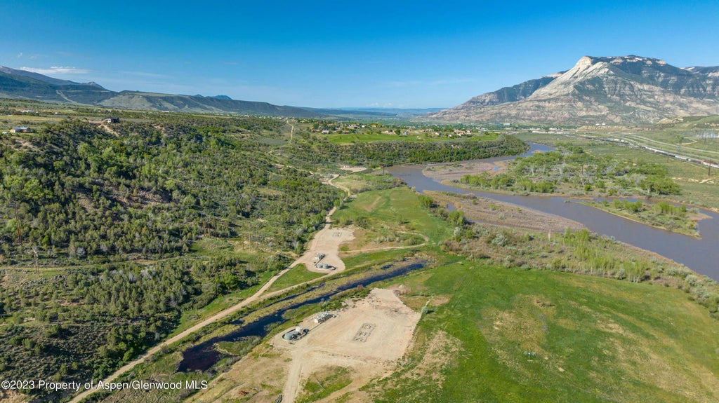 3 of 23 - 1845 County Road 309, Parachute, CO