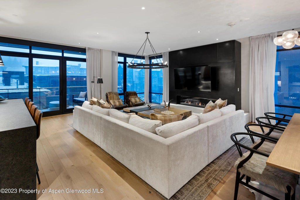 10 of 35 - 77 Wood Road 601e, Snowmass Village, CO