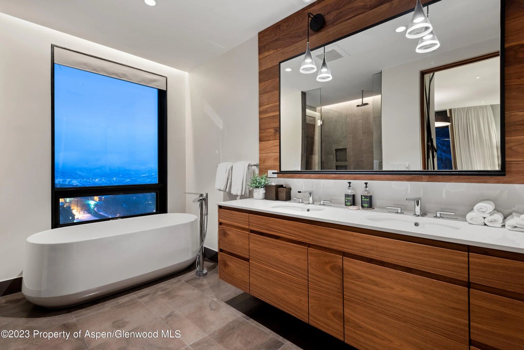 24 of 35 - 77 Wood Road 601e, Snowmass Village, CO