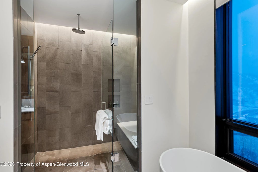 25 of 35 - 77 Wood Road 601e, Snowmass Village, CO