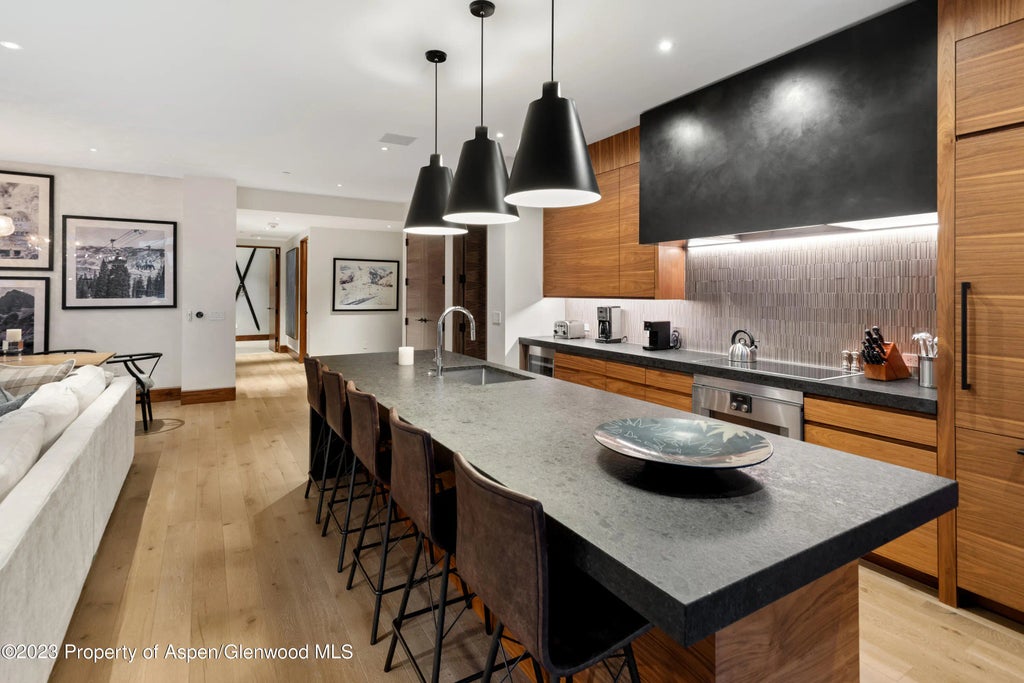 7 of 35 - 77 Wood Road 601e, Snowmass Village, CO