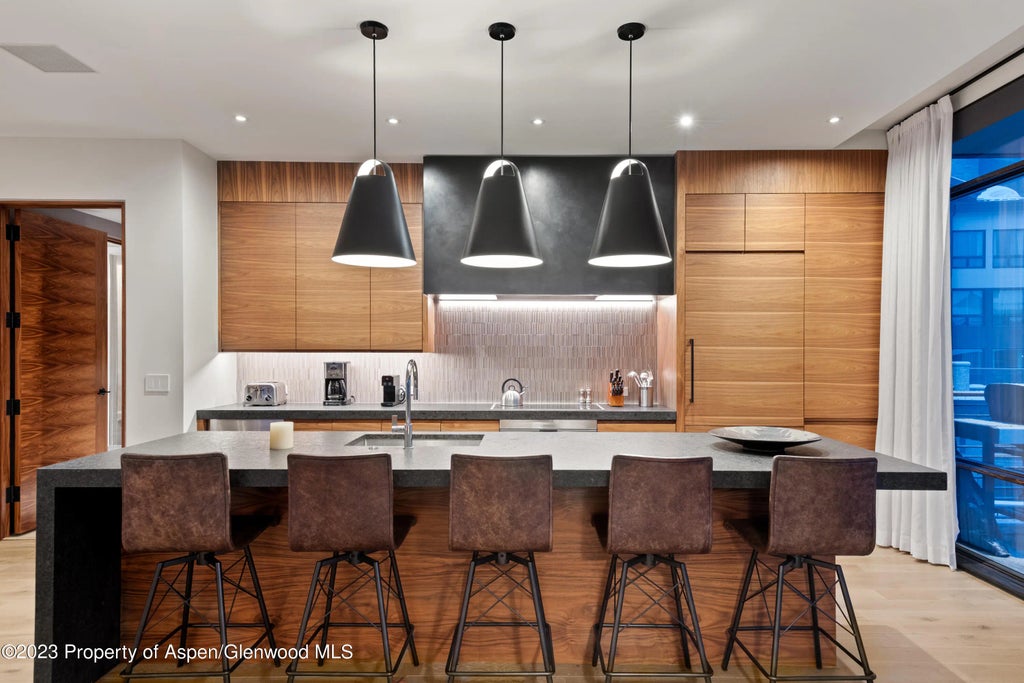 9 of 35 - 77 Wood Road 601e, Snowmass Village, CO