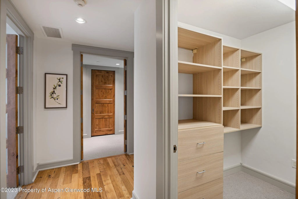 17 of 27 - 101 N Spring Street 302, Aspen, CO