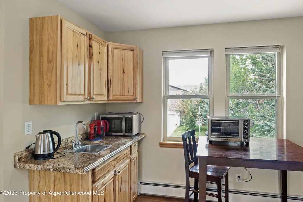 21 of 31 - 408 Meadow Court, Basalt, CO