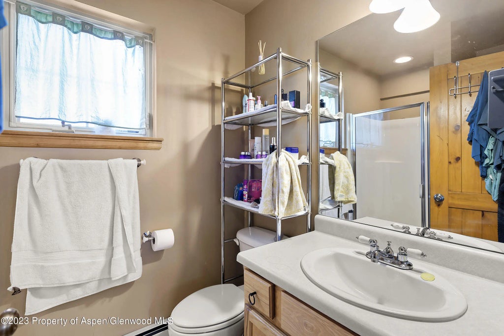 23 of 31 - 408 Meadow Court, Basalt, CO