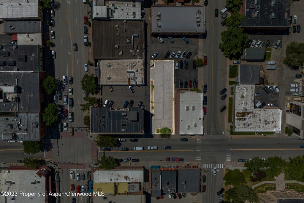 4 of 12 - 210 8th Street, Glenwood Springs, CO