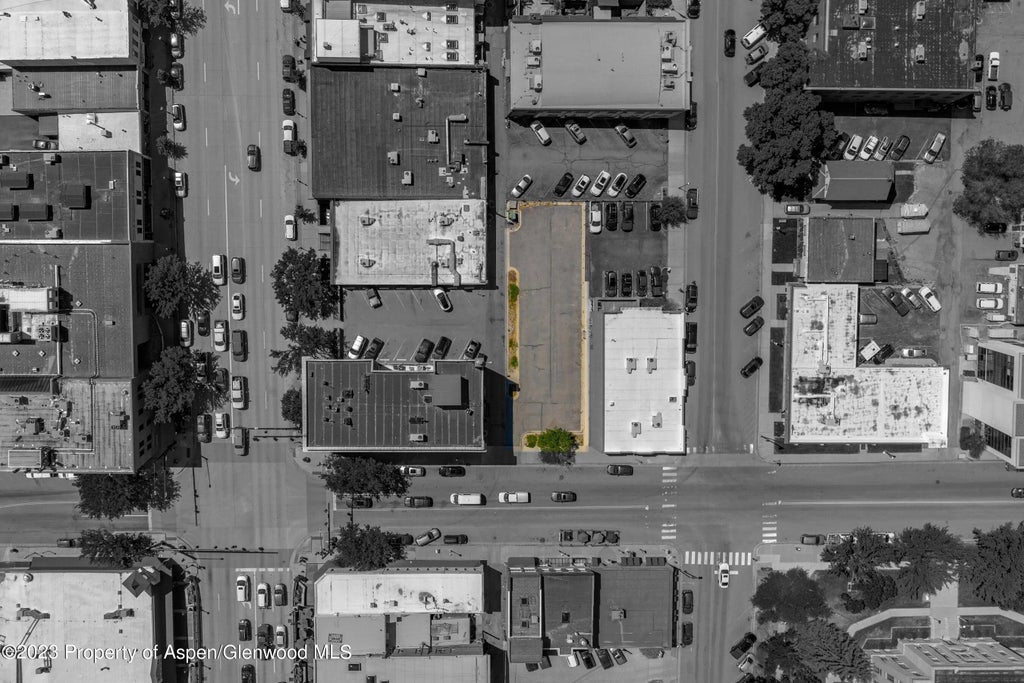 5 of 12 - 210 8th Street, Glenwood Springs, CO
