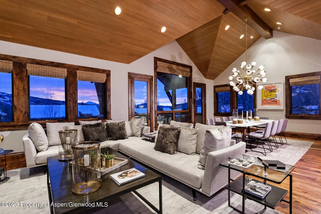 1 of 32 - 537 Race Street, Aspen, CO