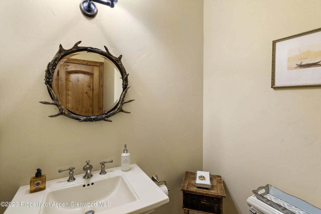 11 of 25 - 121 Ridge Road, Basalt, CO