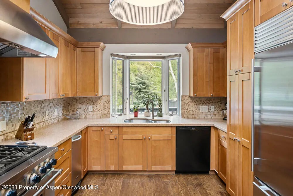 14 of 24 - 64 Eastwood Drive, Aspen, CO