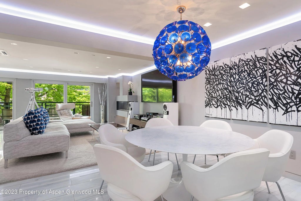 4 of 19 - 555 E Durant Avenue 2l, Aspen, CO