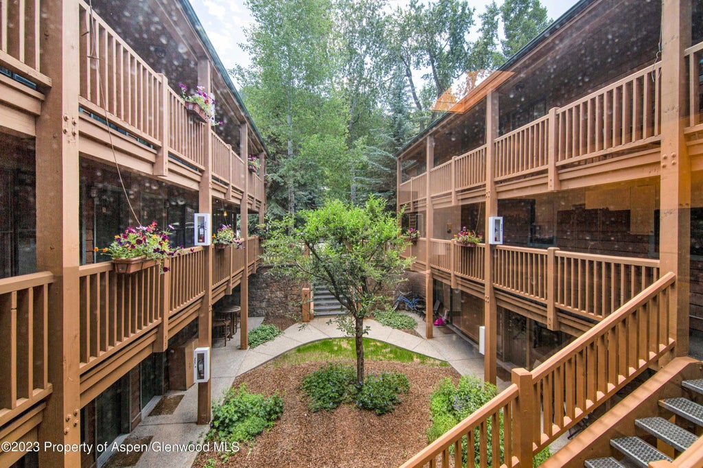 12 of 13 - 914 Waters Avenue 21, Aspen, CO