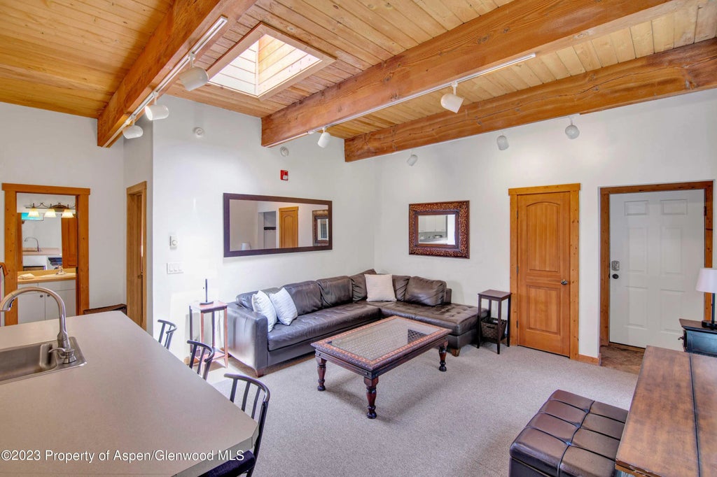 8 of 13 - 914 Waters Avenue 21, Aspen, CO