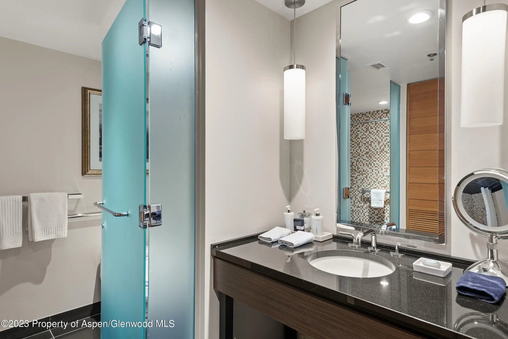 20 of 24 - 130 Wood Road 502, Snowmass Village, CO
