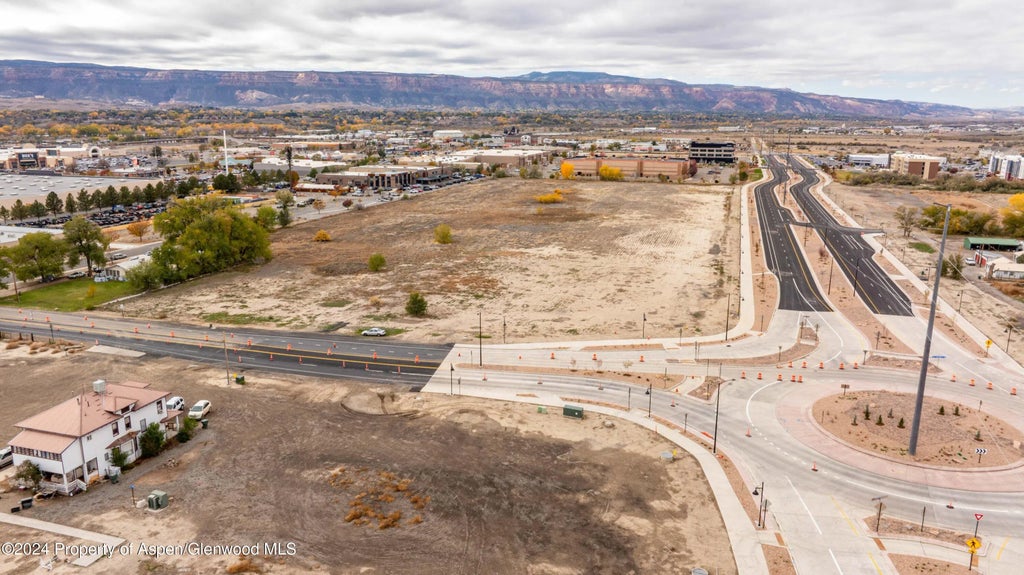 3 of 8 - 647 24 1/2 Road, Grand Junction, CO
