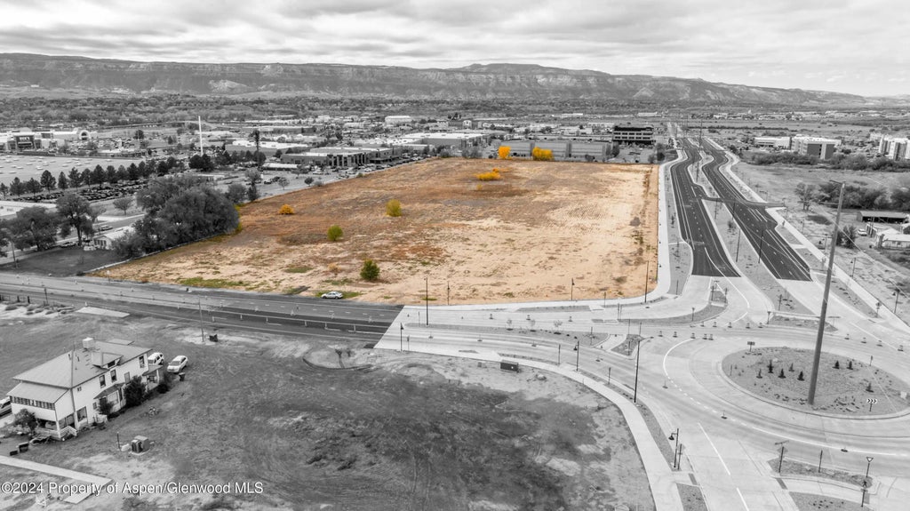 4 of 8 - 647 24 1/2 Road, Grand Junction, CO