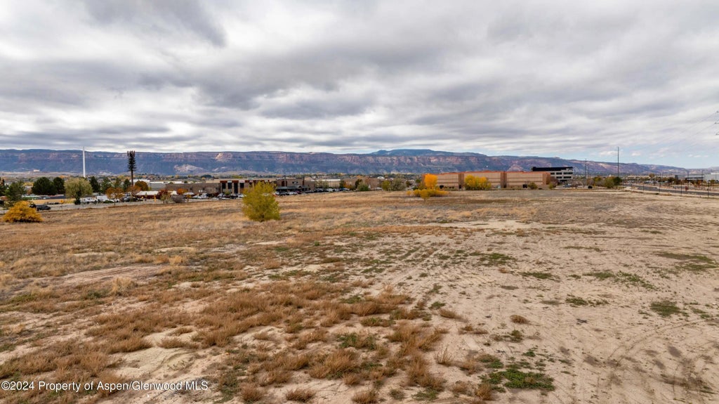 5 of 8 - 647 24 1/2 Road, Grand Junction, CO