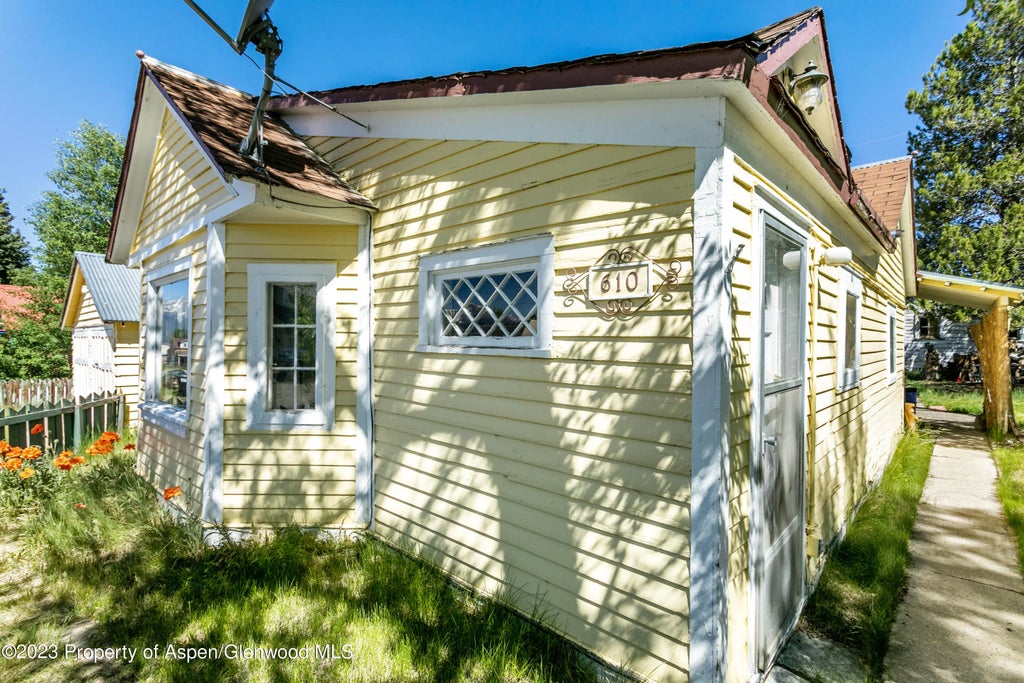 7 of 15 - 610 Elm Street, Leadville, CO