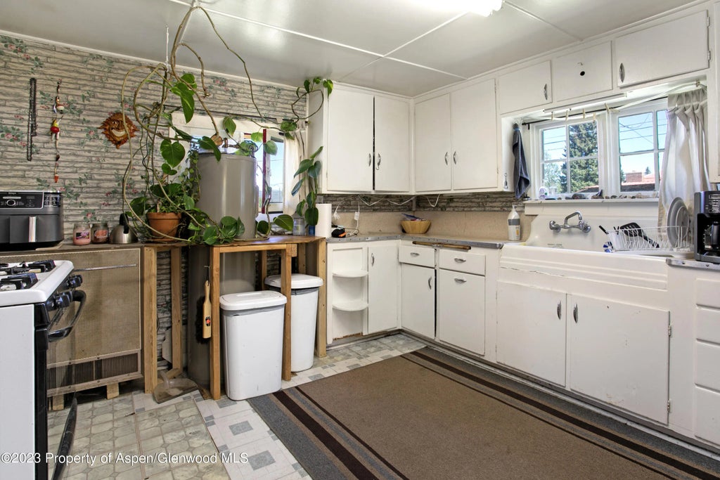 8 of 15 - 610 Elm Street, Leadville, CO