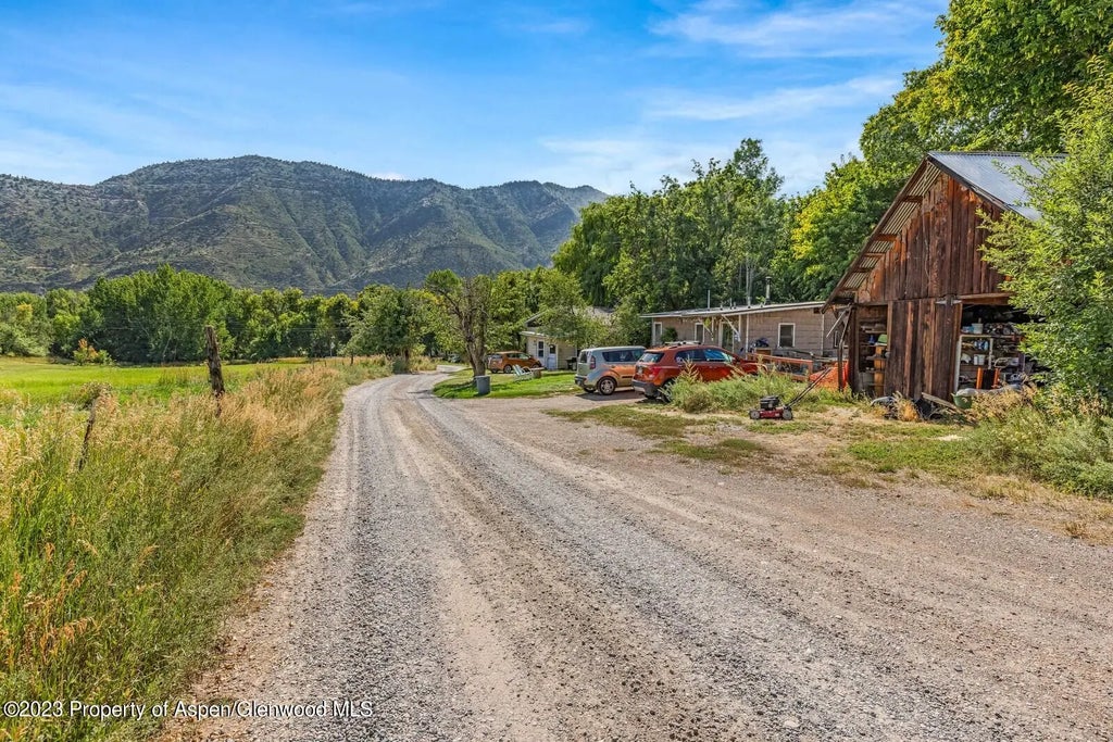 6 of 29 - 930 County Road 245, New Castle, CO