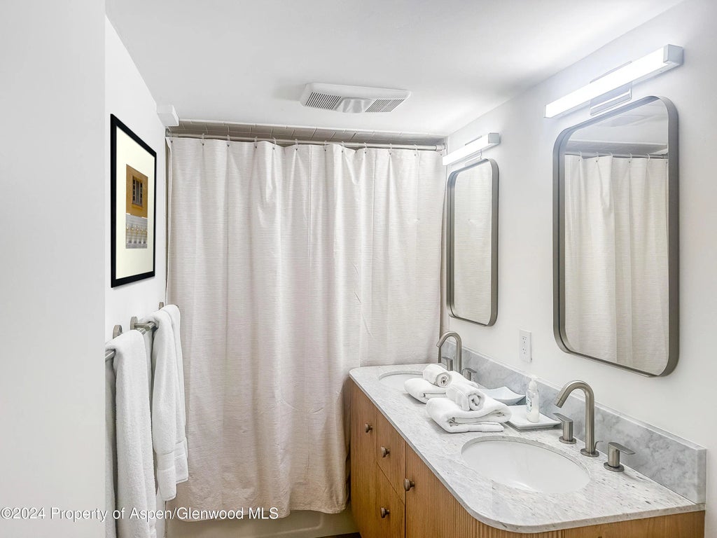 15 of 27 - 1039 E Cooper Avenue 17a, Aspen, CO