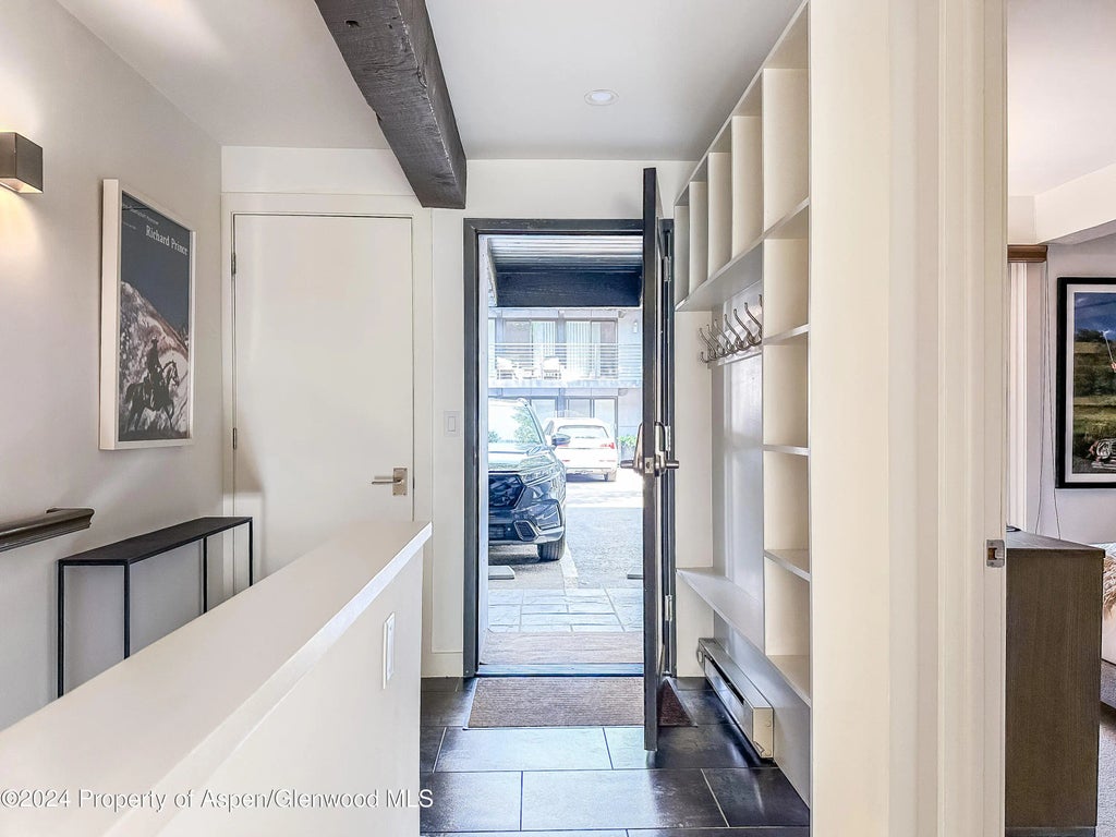 23 of 27 - 1039 E Cooper Avenue 17a, Aspen, CO