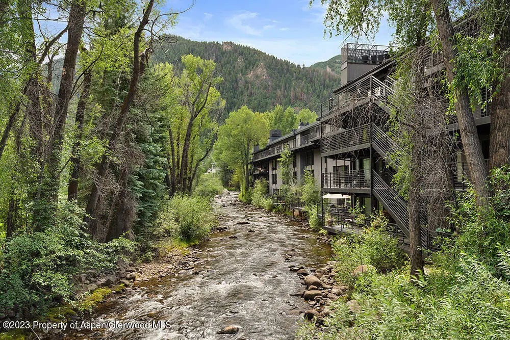 8 of 27 - 1039 E Cooper Avenue 17a, Aspen, CO