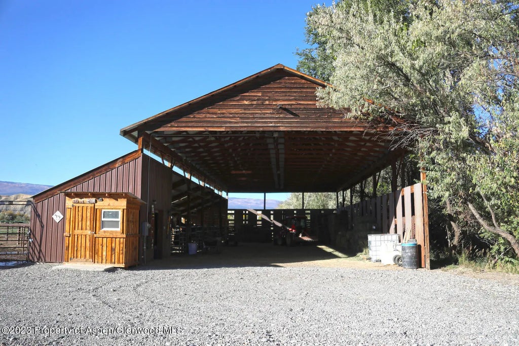 13 of 24 - 10341 Tongue Creek Road, Austin, CO