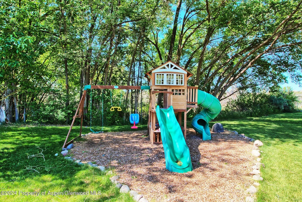 15 of 24 - 10341 Tongue Creek Road, Austin, CO