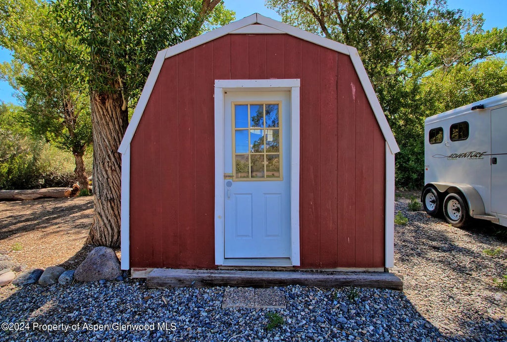 20 of 24 - 10341 Tongue Creek Road, Austin, CO